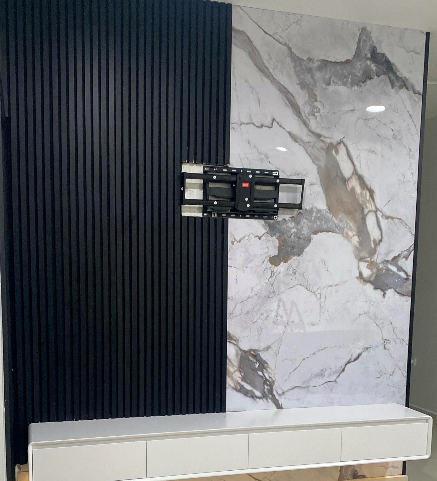 TV Ready -Marble Sheet -Floating Shelf -Black Akupanels