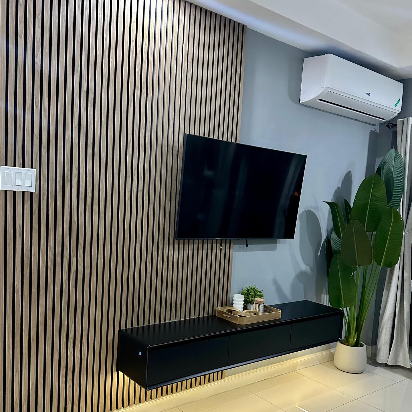 Floating Shelves and LED