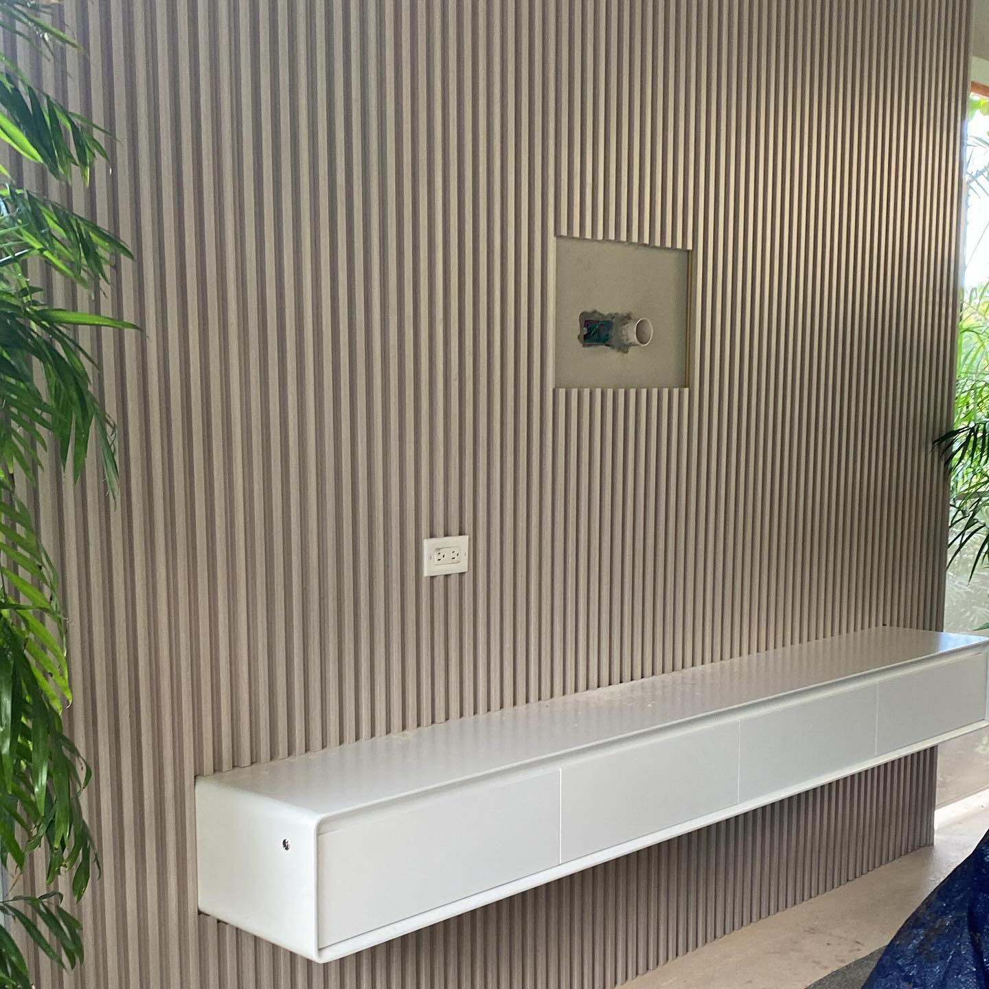 Floating Shelves and LED
